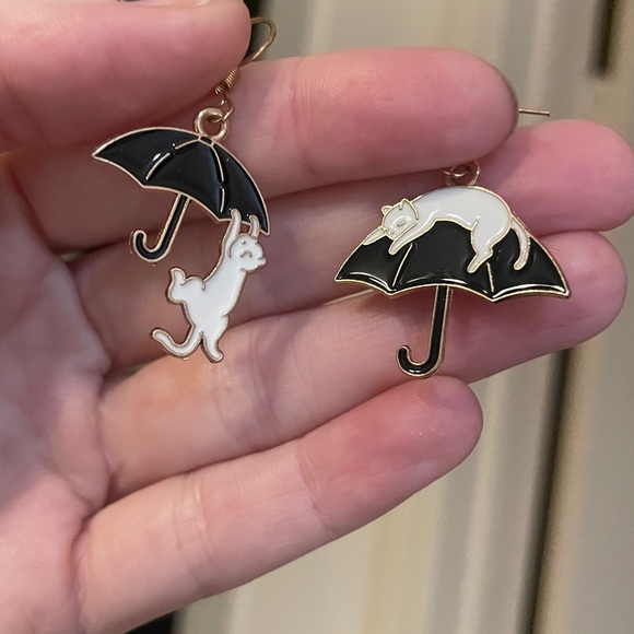 Cat and Umbrella Earrings - Picture 4 of 4